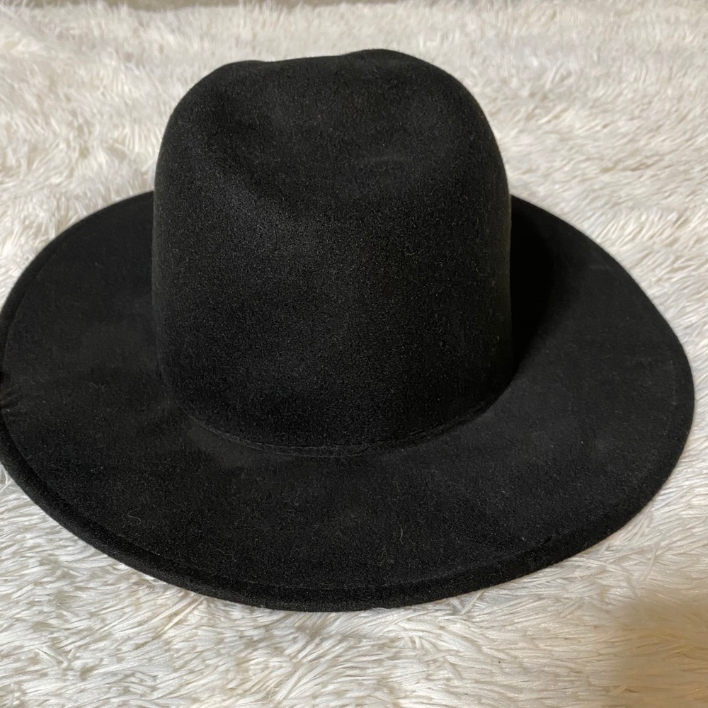 Black fedora hat, worn once only!